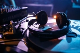 Les 7 meilleurs casques DJ : Caractéristiques et guide de sélection