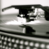 Vous êtes à la recherche d’un tourne disque pas cher? Voici les 4 modèles que nous avons testés pour vous